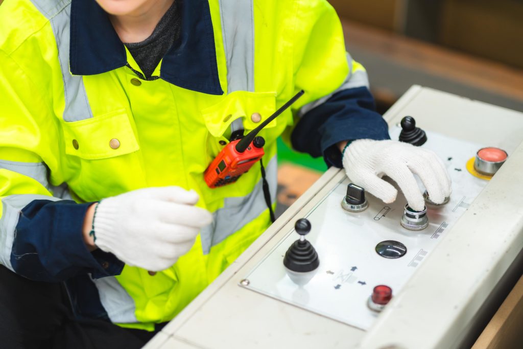 Subvenciones para mejorar la eficiencia eléctrica en hogares y empresas en Castellón y Valencia